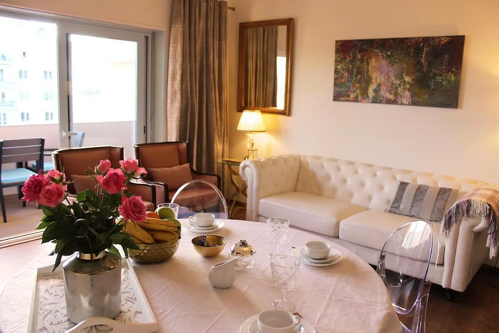 Quad 2 Apartment Lisbon