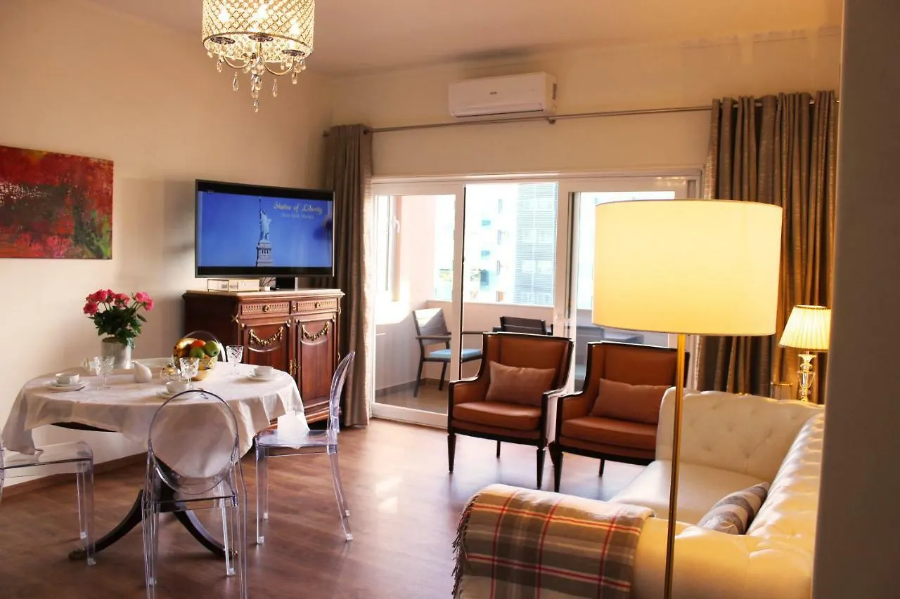 Quad 2 Apartment Lisbon