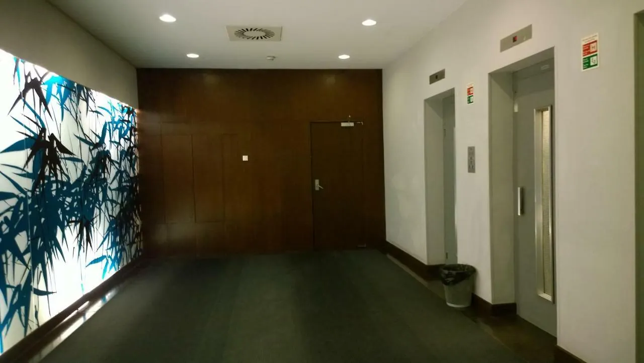 Quad 2 Apartment Lisbon